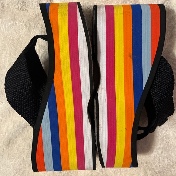 Rocket Dog Platform Flip-Flops - Picture 4 of 5